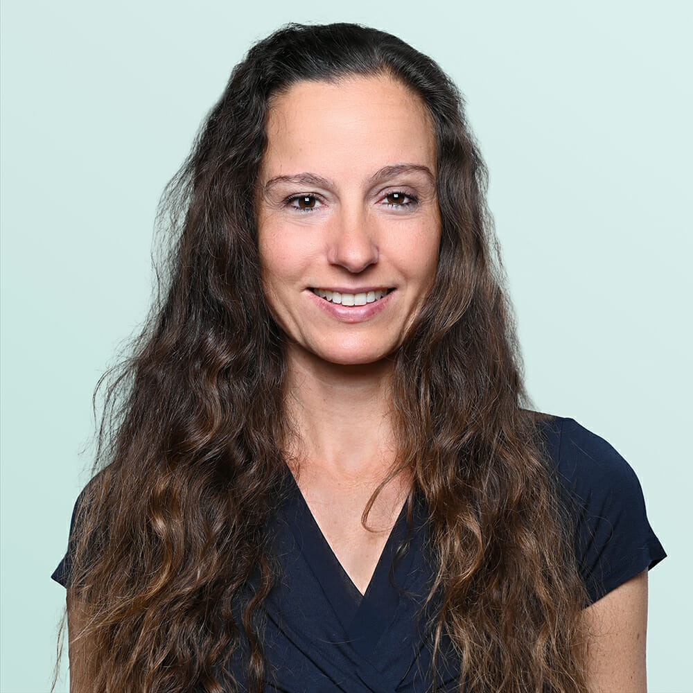 Consultant Natalie Roemer