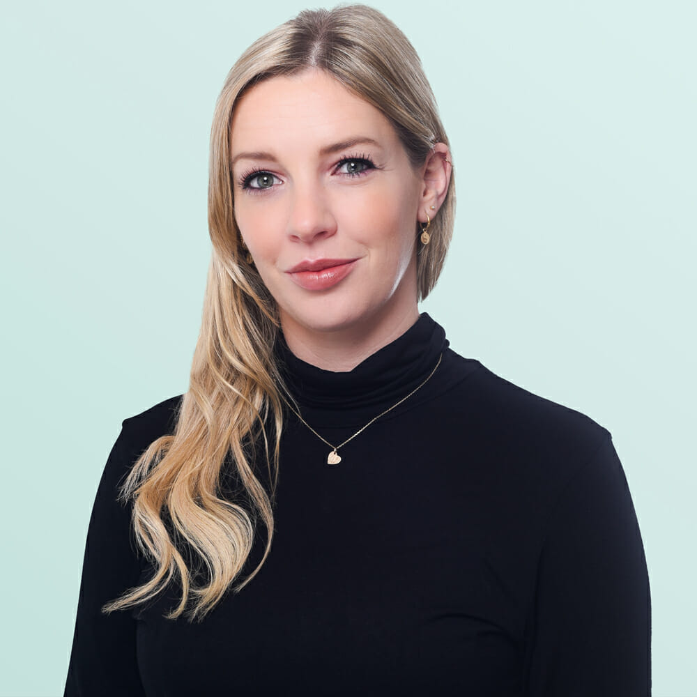 Consultant Alina-Celine Thoeren