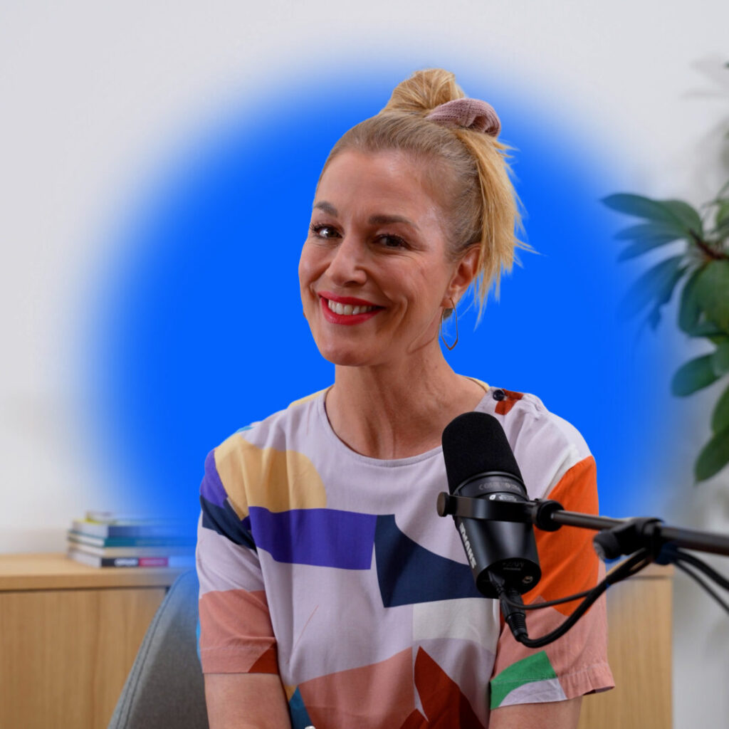 Potrait von Monday Morning Club Podcast Host Julia Stinshoff